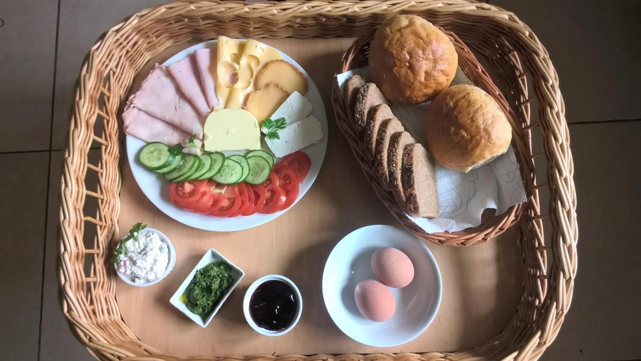 Chochlik Otel Ustrzyki Dolne Dış mekan fotoğraf